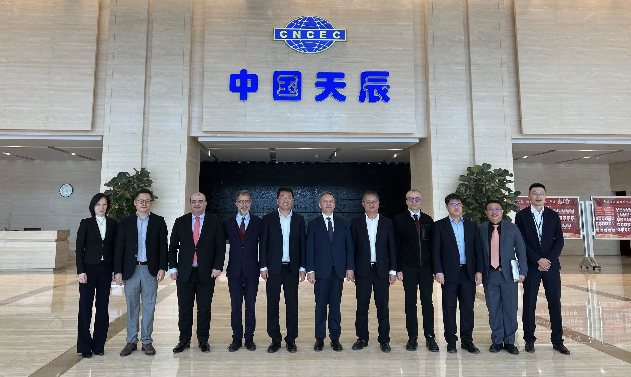 梁军湘会见CINER沐鸣2副总裁GURSEL USTA一行.jpg