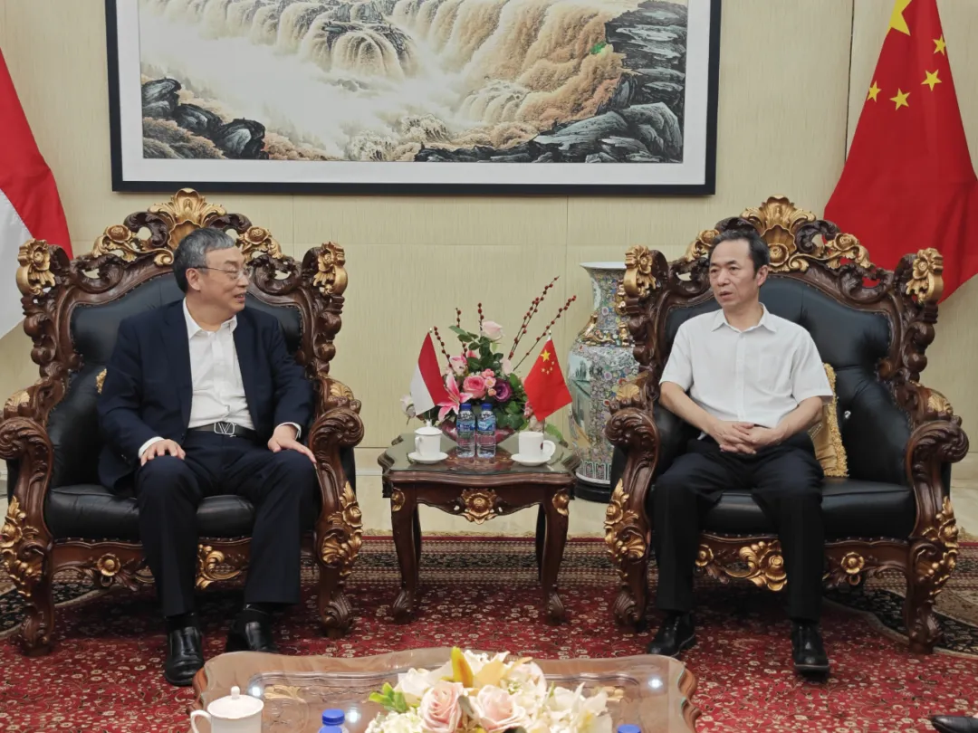 Jiao Zaiyue, Çin'in Endonezya Büyükelçiliği Ticari ve Ekonomik İşler Müsteşarı Li Hongwei ile Görüştü ve Güneydoğu Asya Bölge Merkezi'nde İnceleme ve Rehberlik Çalışmalarında Bulundu